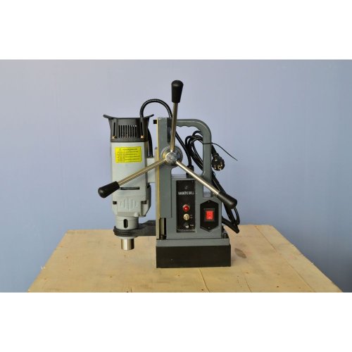 Сверлильный станок на магнитной подошве FDB Maschinen MBD25