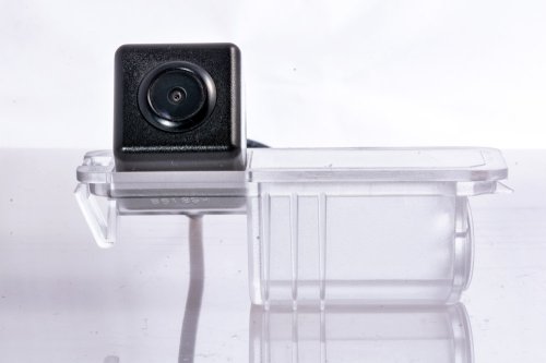 Камера заднего вида Fighter CS-CCD+FM-13 (VW/Skoda/Seat)