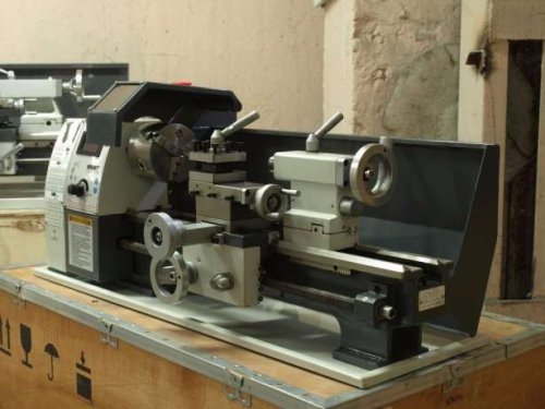 Токарный станок по металлу FDB Maschinen Turner 210x400V