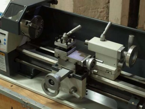 Токарный станок по металлу FDB Maschinen Turner 210x400V