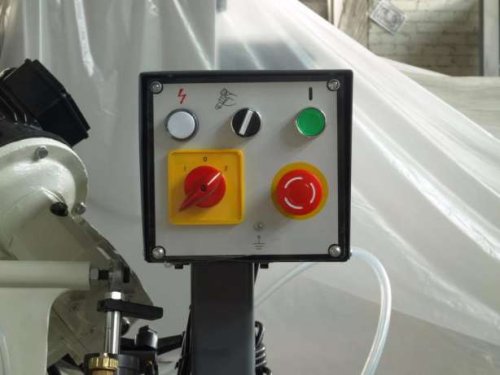 Ленточная пила по металлу FDB Maschinen SG 220HD