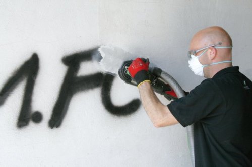 Полировальная машина Eibenstock EOF 100