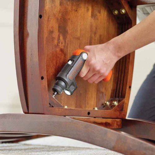 Аккумуляторная отвертка Black&Decker BDCSFL20C