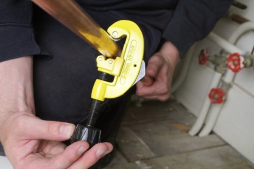 Резак для резки труб регулируемый Stanley 0-70-448 + запасное колесико + съемник заусенцев