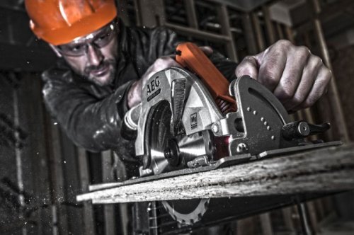 Акумуляторна дискова пила AEG BKS 18 BL-0