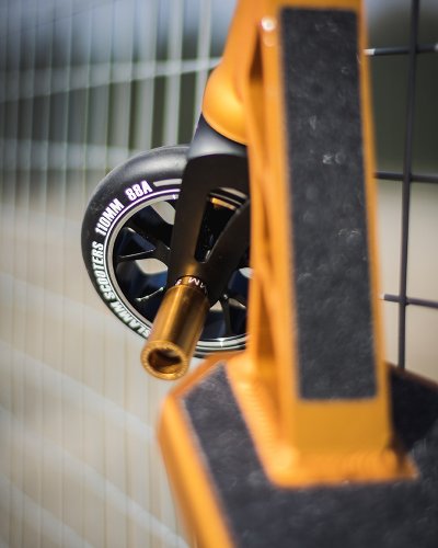 Трюковий самокат Slamm Urban VII Extreme золотий