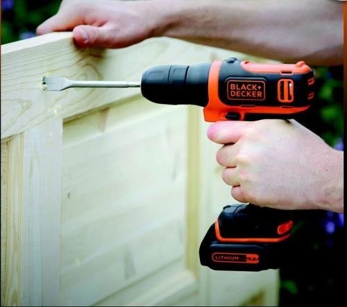 Дрель шуруповерт аккумуляторная Black&Decker BDCDD12B