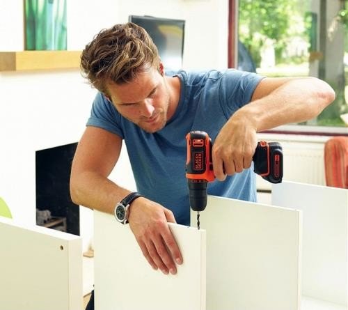 Дрель шуруповерт аккумуляторная Black&Decker BDCDD12B