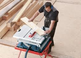 Циркулярно (распиловочный) станок Bosch GTS 10 XC