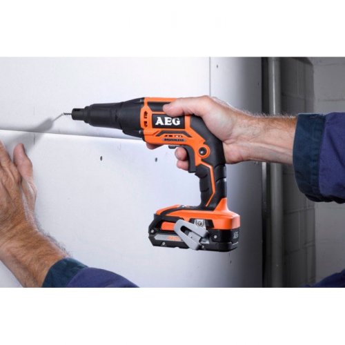 Аккумуляторный шуруповерт для гипсокартона AEG BTS18BL-0