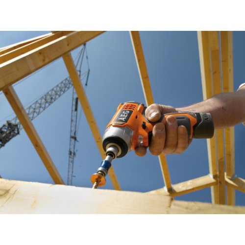 Аккумуляторный ударный шуруповерт AEG BSS12СLI-202C