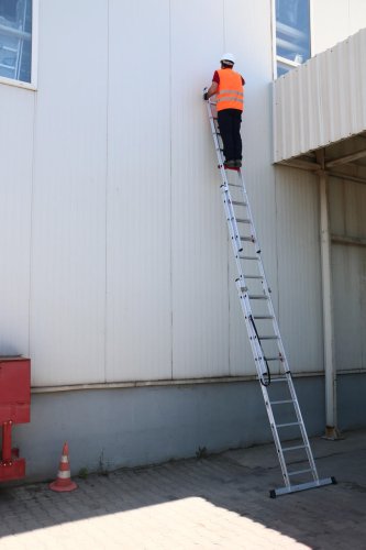 Универсальная лестница Virastar Triomax Pro 3x9 ступеней (TS185)