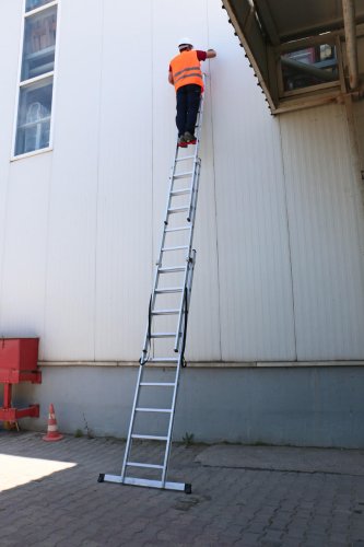 Универсальная лестница Virastar Triomax Pro 3x9 ступеней (TS185)