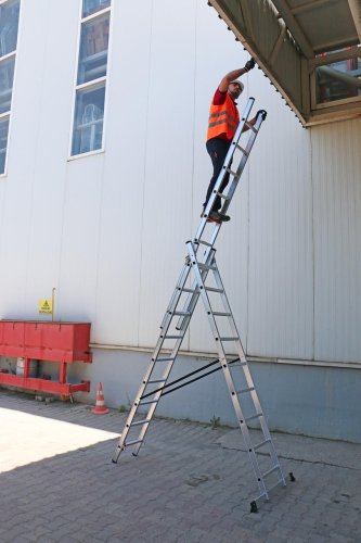 Универсальная лестница Virastar Triomax Pro 3x9 ступеней (TS185)