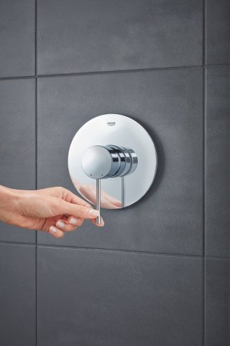 Змішувач прихованого монтажу Grohe Essence 24057001