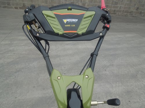 Мотокультиватор Forte 1050G LUX Зеленый (колеса 10", 7,0лс)