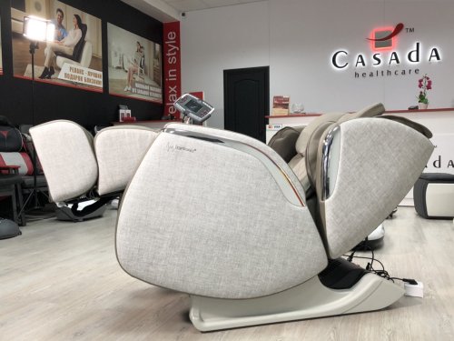 Массажное кресло Casada Hilton III Platinum