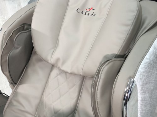 Массажное кресло Casada Hilton III Platinum