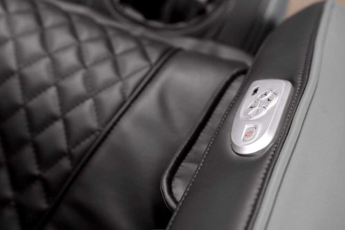 Массажное кресло Casada AlphaSonic II (черное)