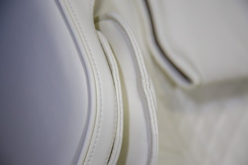 Массажное кресло Casada AlphaSonic II (Премиально белое)