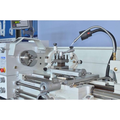 Токарный станок по металлу FDB Maschinen Turner 320X1000WM-DPA