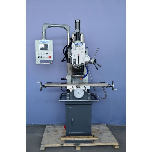 Фрезерный станок по металлу FDB Maschinen DM45LV