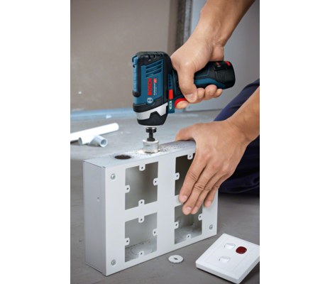 Аккумуляторный ударный гайковерт Bosch GDR 12V-105 06019A6901