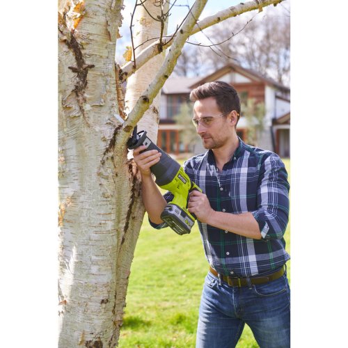 Аккумуляторная сабельная пила Ryobi ONE+ R18RS-0