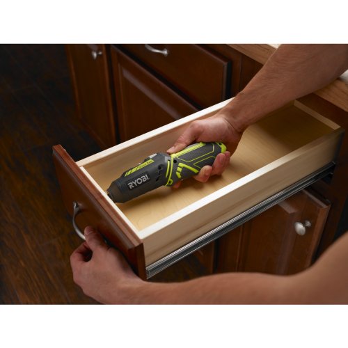 Аккумуляторная отвертка Ryobi R4SDP-L13C