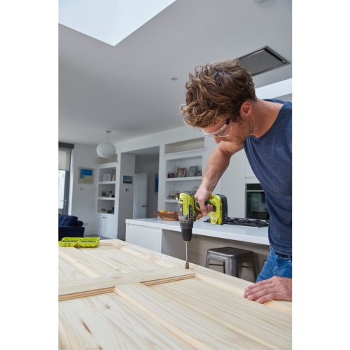 Дрель шуруповерт аккумуляторная Ryobi ONE+ R18DD3-0