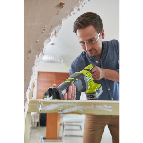 Аккумуляторная сабельная пила Ryobi ONE+ R18RS-0 1.3 А/ч 18В + зарядное