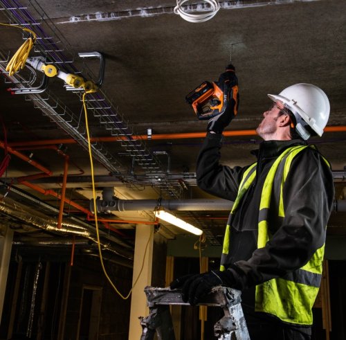 Аккумуляторный перфоратор AEG BBH18C-0