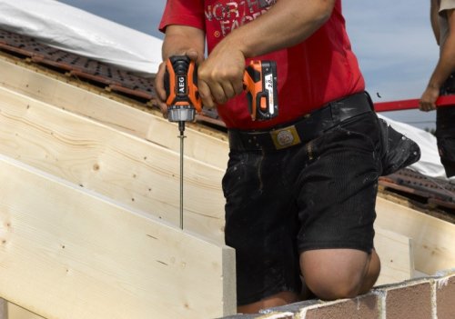 Дрель шуруповерт аккумуляторная AEG BS18C2XLI-202C