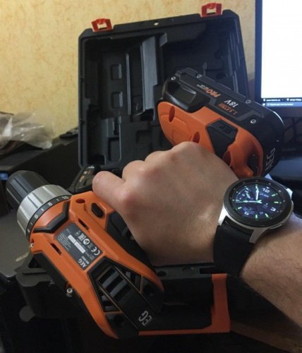 Дрель шуруповерт аккумуляторная AEG BS18G3LI-152C