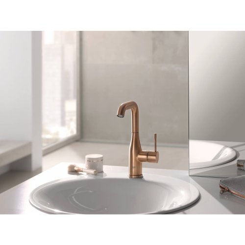 Смеситель для умывальника Grohe Essence 32628DL1