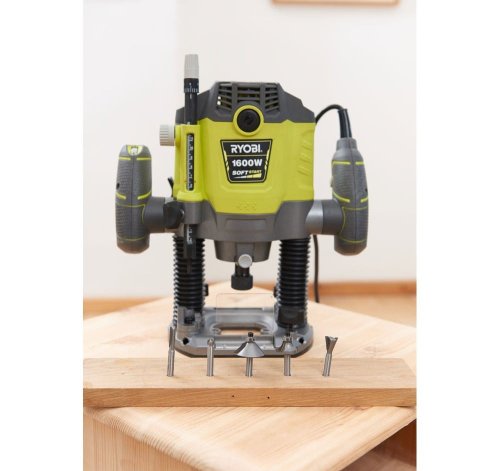 Фрезер RYOBI RRT1600-PK