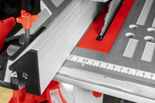 Пила торцовочная Holzmann TK 305