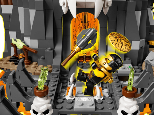 Конструктор LEGO Ninjago Подземелье колдуна-скелета 71722