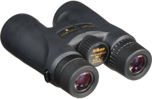 Бинокль Nikon Monarch 5 8x42