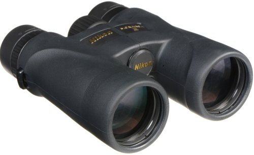 Бинокль Nikon Monarch 5 8x42