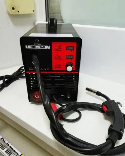 Сварочный полуавтомат СТАЛЬ MIG-240