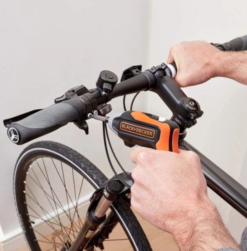 Отвертка аккумуляторная Black+Decker BCF611CK