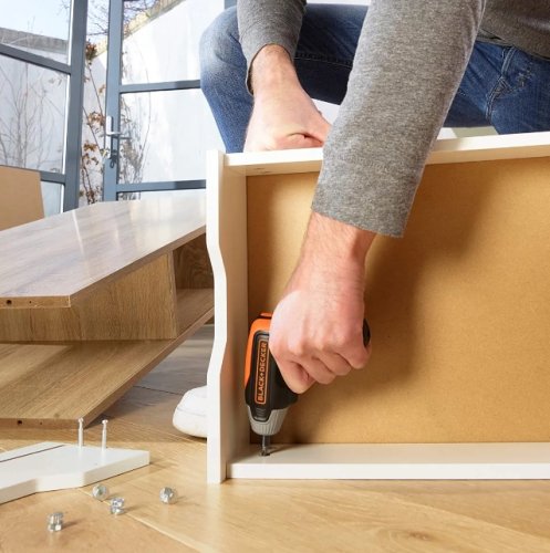 Отвертка аккумуляторная Black+Decker BCF611CK