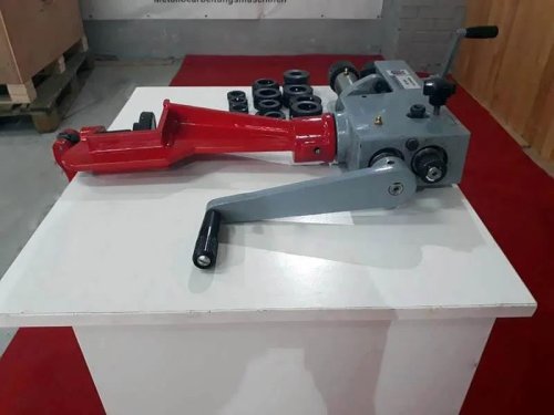 Зиговочный станок Holzmann SKM 200