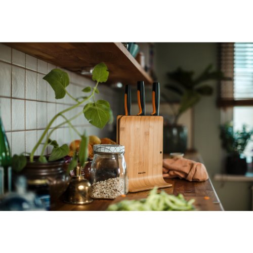 Набор ножей с бамбуковой подставкой Fiskars FF, 3 шт.