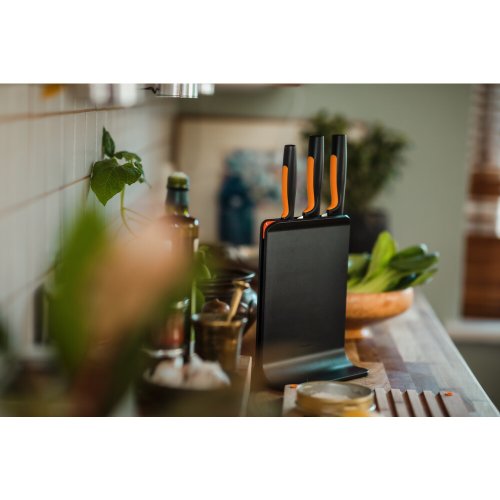 Набор ножей с черной подставкой Fiskars FF, 3 шт.