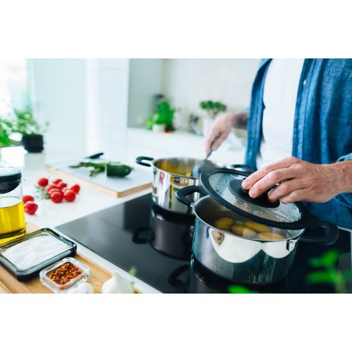 Кастрюля Fiskars Form 3 л