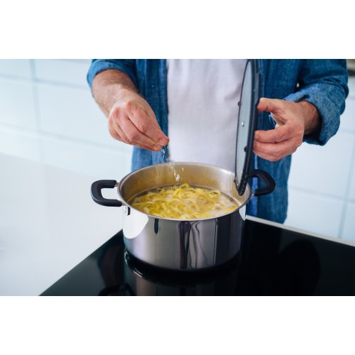 Кастрюля Fiskars Form 5 л