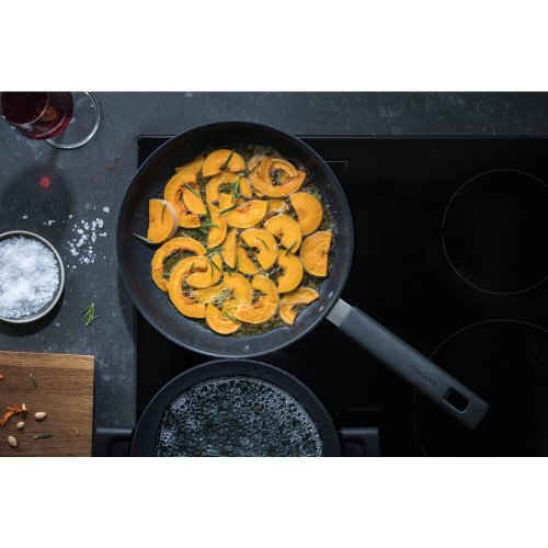 Сковорода Fiskars Hard Face 26 см