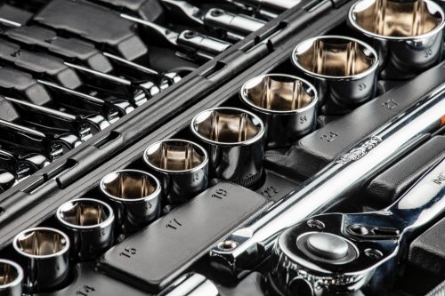 Набір інструментів NEO Tools 08-915 (77 предметів)